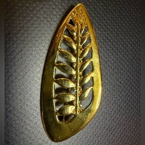 Vintage Gold-tone Leaf Brooch